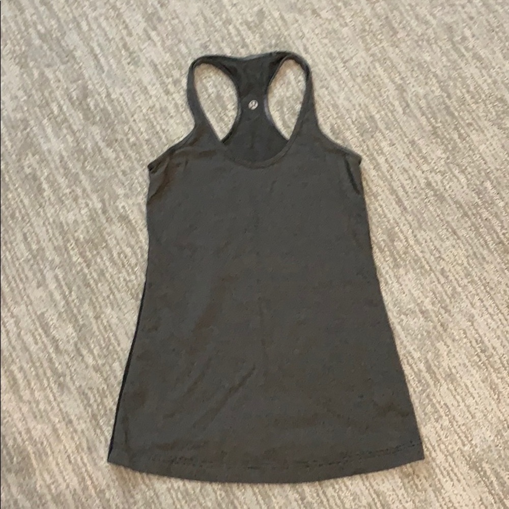 Lululemon tank size 6. Grey. Great condition!!